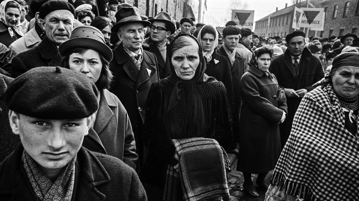 Fotograf zachytil bolest a vzpomínky těch, kteří přežili holokaust